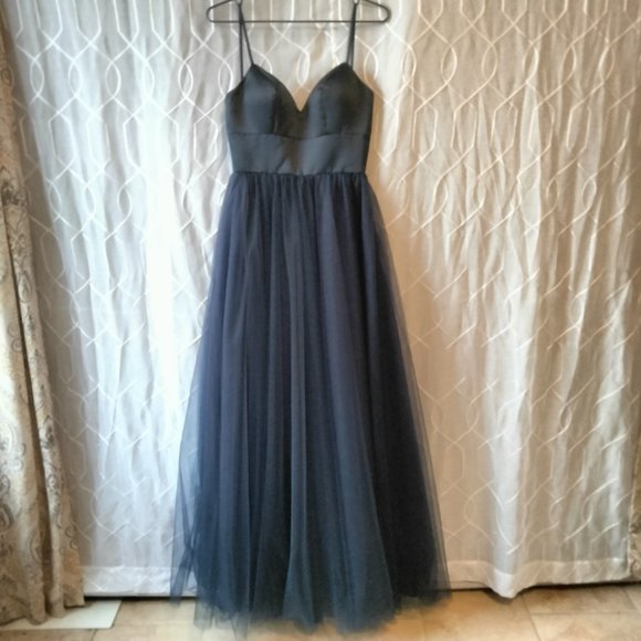 Mori Lee Gown formal tulle in blue navy . Size 4 - Picture 11 of 13